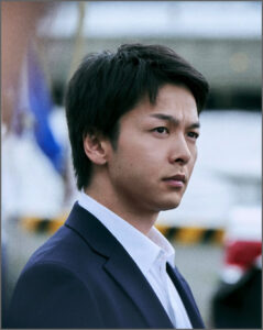 中村倫也